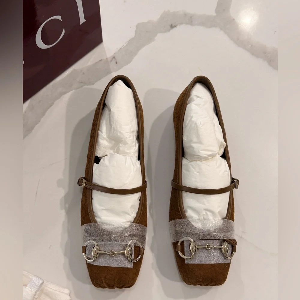NWT Gucci - Horsebit ballet flat in light brown suede, size 37 (US7). - Picture 5 of 8